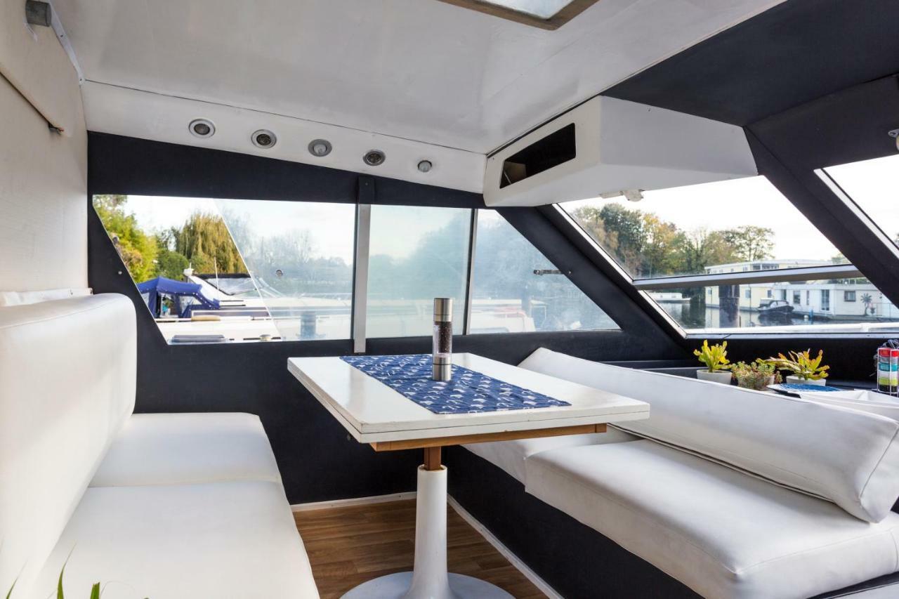 Eucala motor yacht Hotel East Molesey Exterior foto